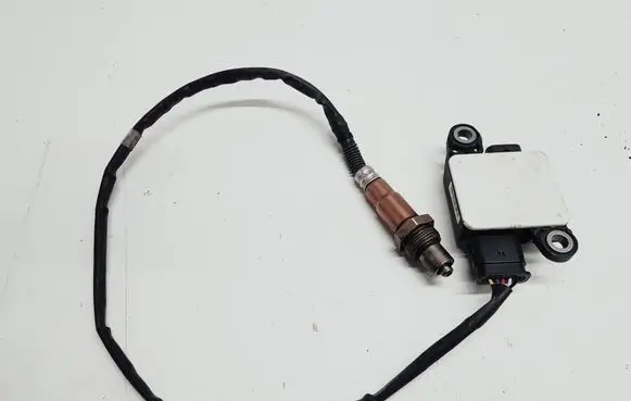 Volkswagen Transporter - Caravelle T6 Lambda probe sensor 05L906261F