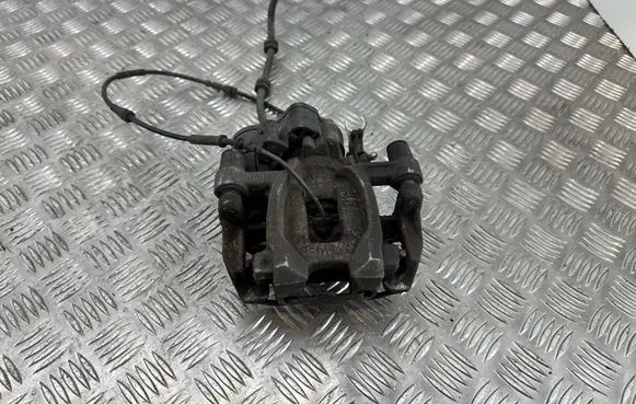 BMW 2 F45 Rear brake caliper 