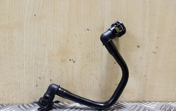 Volvo S60 Gearbox oil cooler pipe/hose 