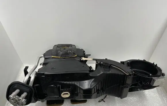 Interior heater climate box assembly