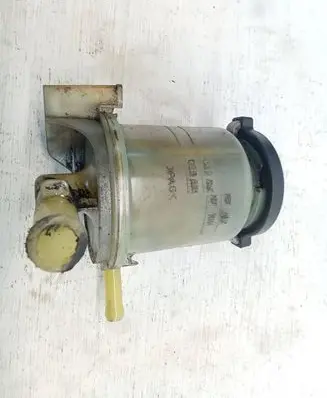 Toyota Avensis T250 Power steering fluid tank/reservoir
