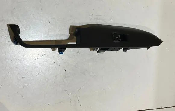 Ford Mustang VI Electric window control switch FR3B14528A