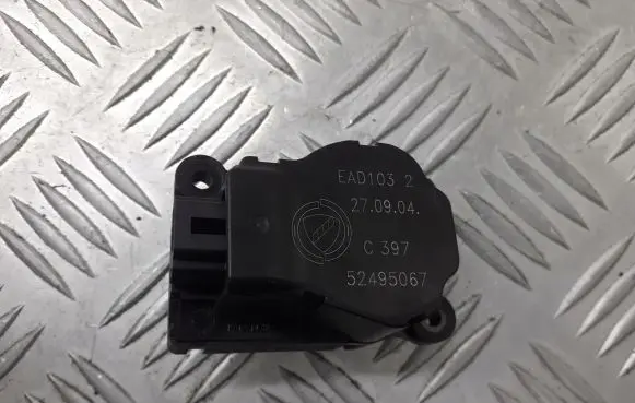 Alfa Romeo GT A/C air flow flap actuator/motor 152495067