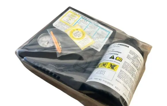 Mazda CX-5 II Tire air pump compressor 