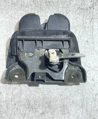 Audi A4 S4 B6 8E 8H Tailgate/trunk/boot lock/catch/latch 8E9827520