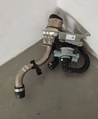 BMW 3 G20 G21 Vacuum valve 7441833