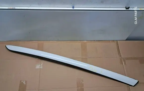 Citroen C4 II Picasso Windshield trim 9676784980