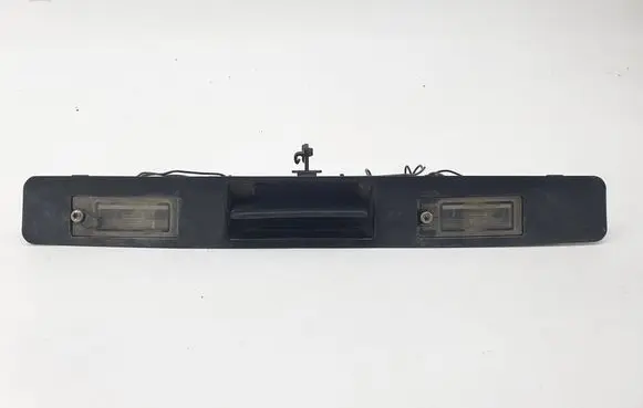 Volvo XC70 Trunk door license plate light bar 9203101