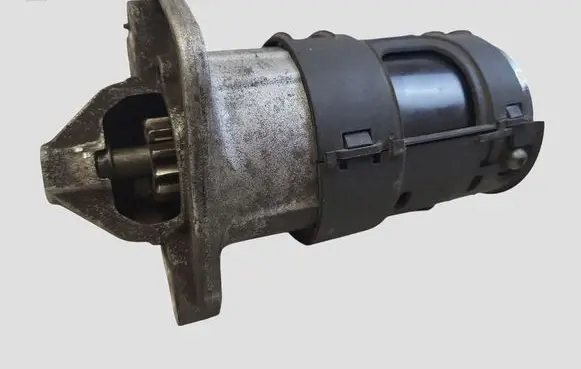 Renault Scenic III - Grand scenic III Starter motor 8200463004