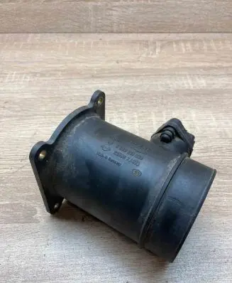 Nissan Almera N16 Mass air flow meter 226807J500 0280218025
