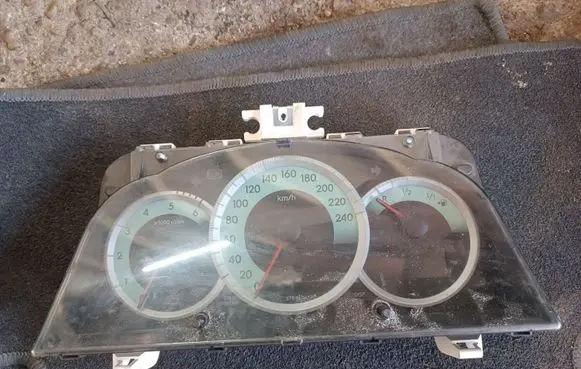Toyota Corolla Verso AR10 Speedometer (instrument cluster) 838000F092A