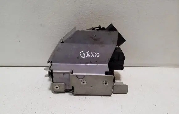 Loading door lock