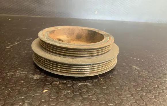 Hyundai Terracan Crankshaft pulley 