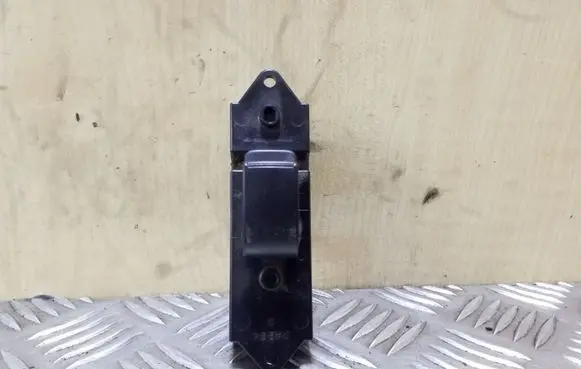 Peugeot 4007 Electric window control switch 8608A183