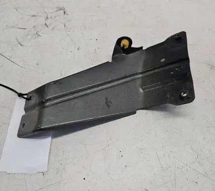 Opel Antara Fender mounting bracket