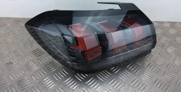 Rear/tail lights
