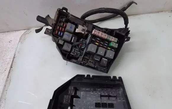 Ford Galaxy Fuse box set 6G9T14A067AB