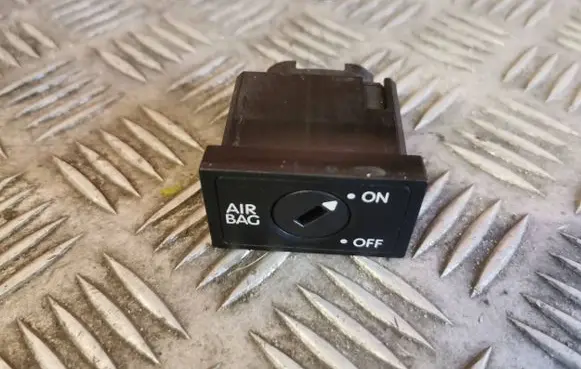 Volkswagen Cross Touran I Passenger airbag on/off switch 1Y0919228B