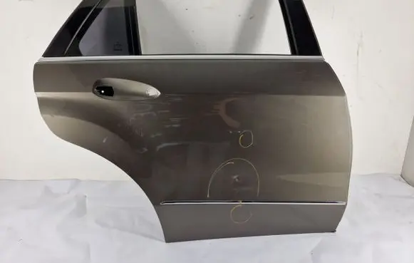Mercedes-Benz E W212 Rear door