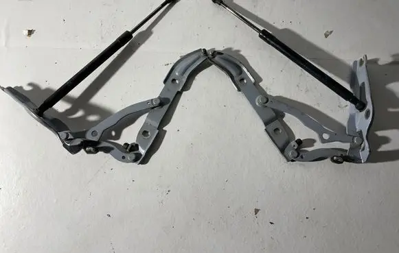 BMW 3 E90 E91 Rear door hinge set ES03 706062709 706062809