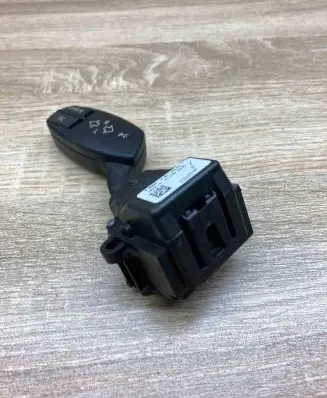 BMW 5 E60 E61 Indicator stalk 6951349 1106750