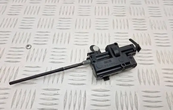 Renault Captur Fuel tank cap lock motor 8200312600