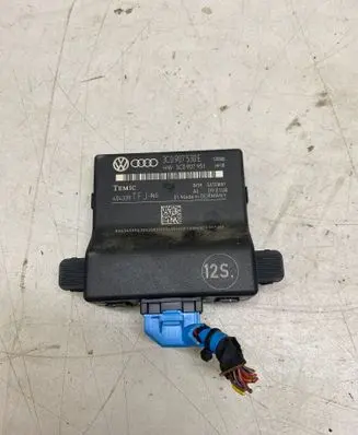 Volkswagen PASSAT B6 Gateway control module 3C0907530E 3C0907951