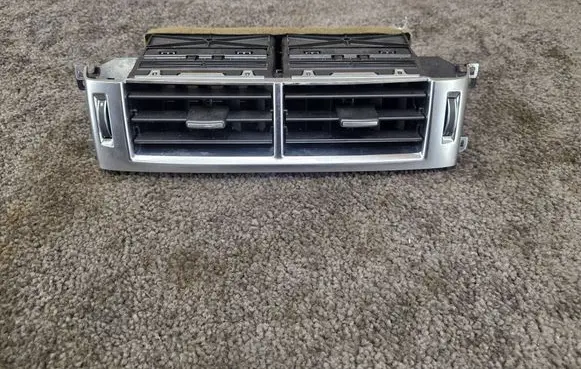 Land Rover Range Rover Sport L494 Dash center air vent grill DK6201820A CK5201820A DK6201820AA