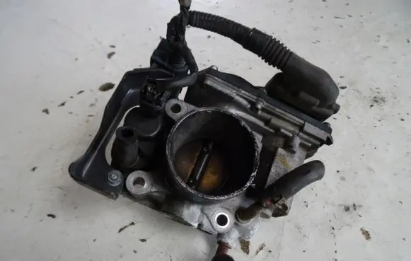Honda Civic Throttle valve GMA7A