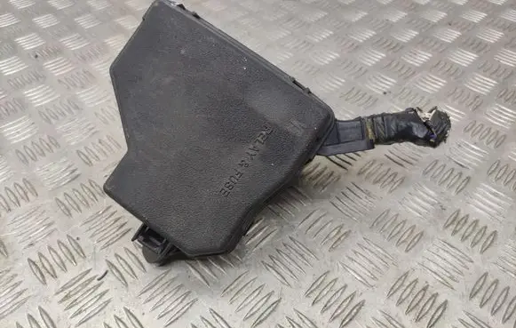 Toyota Yaris Fuse box set 821110UZ80D