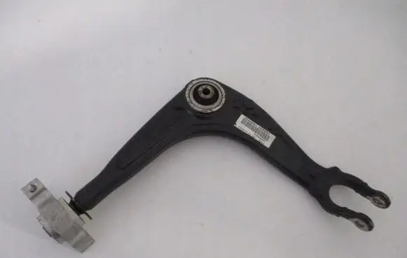 Citroen C5 Front control arm 7AAA07