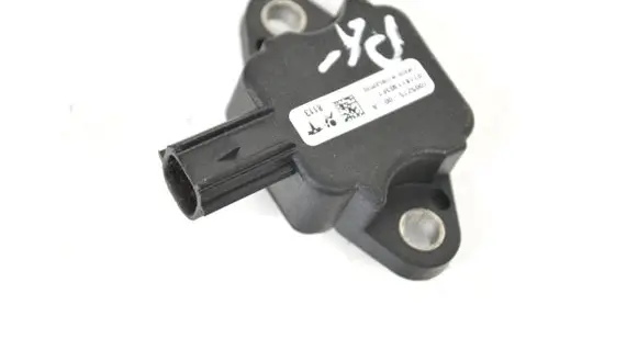 Tesla Model S Airbag deployment crash/impact sensor 100527500A