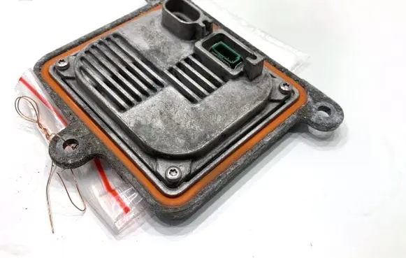 Hyundai ix35 Voltage converter/converter module 10R034663