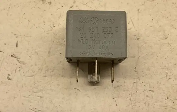 Porsche Cayenne (9PA) Other relay 141951253B 20240072