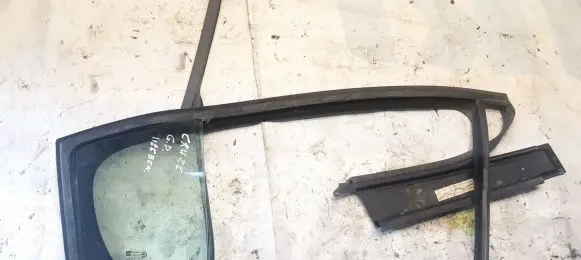 Chrysler PT Cruiser Rear vent window glass 