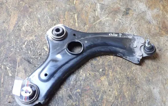 Renault Clio V Front control arm 44946R