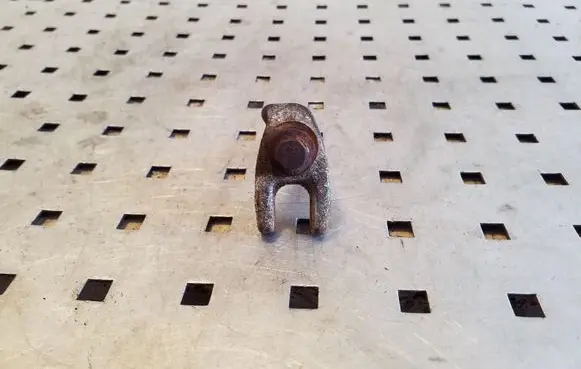 Renault Megane III Fuel Injector clamp holder