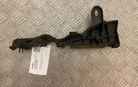 Mercedes-Benz E W213 Other engine bay part A2138310300