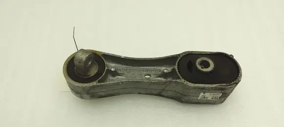 BMW 2 F44 Engine mount bracket 9454384 17276810