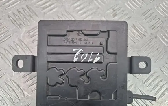 BMW 4 F32 F33 Current control relay 7633242