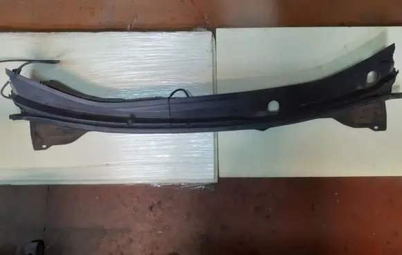 Mazda CX-7 Wiper trim EG22507P1
