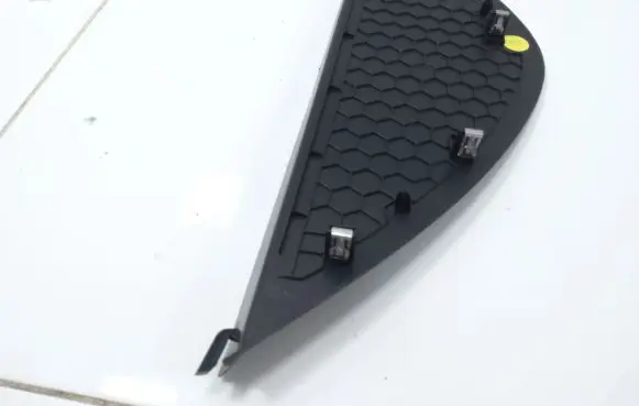 Dashboard side end trim