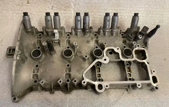 Volkswagen Golf VII Engine head 06L103475E