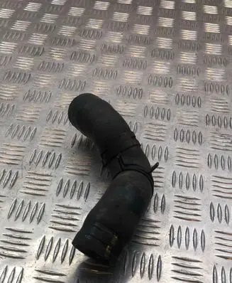 Toyota RAV 4 (XA20) Engine coolant pipe/hose