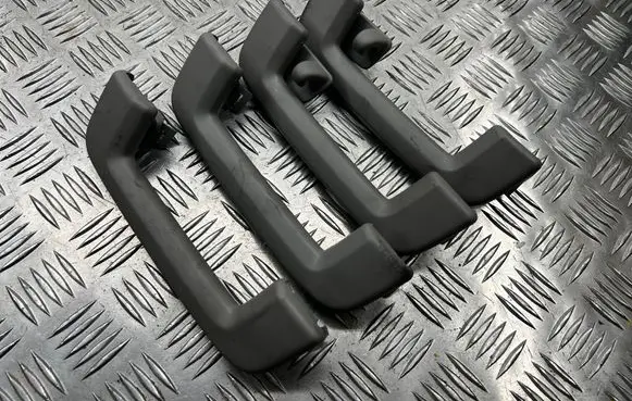 Volvo V50 A set of handles for the ceiling 