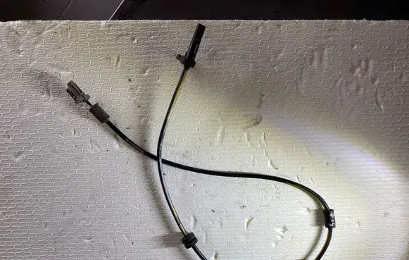 Toyota RAV 4 (XA40) ABS rear brake sensor 8954542050