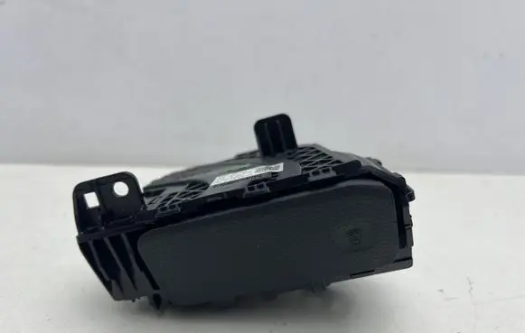 Ford Escort Cup holder front N1WBE044J17AE