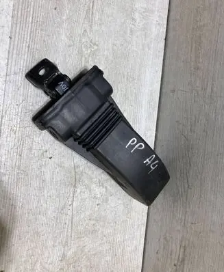 Audi A4 S4 B9 Front door check strap stopper 8W0837249