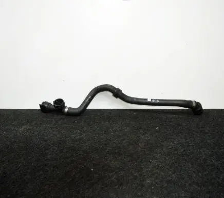 BMW 5 G30 G31 Engine coolant pipe/hose