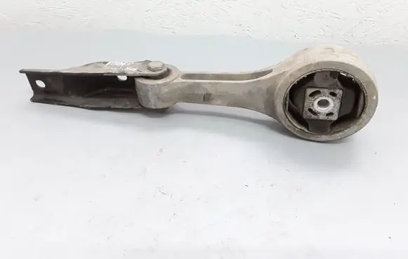 Volkswagen Polo IV 9N3 Engine mount bracket 6Q0199851AP